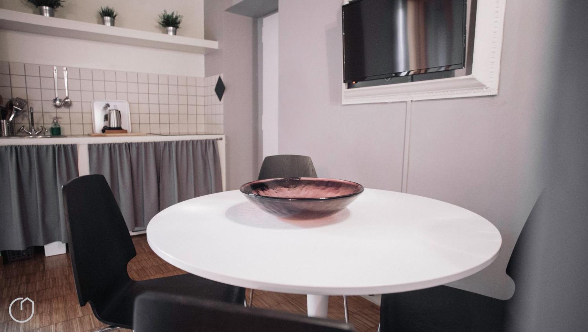Italianway - Corso 8 * Milan